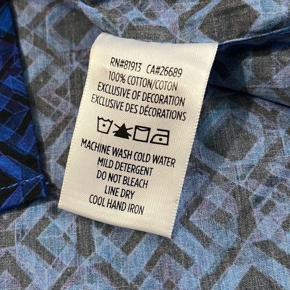 Robert Graham Classic Fit Button Down Size Small - Picture 9 of 11